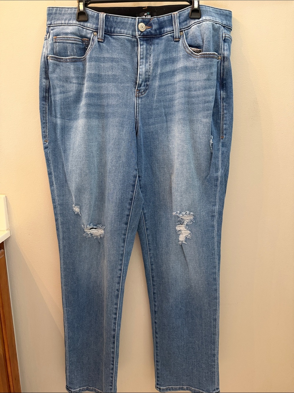 LuLaRoe Light Blue Distressed Boyfriend Jeans